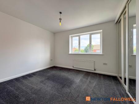 3 bedroom Semi-detached house for sale in Harrisons Way, Newark