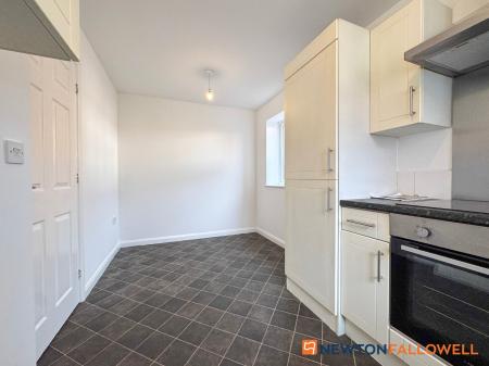 3 bedroom Semi-detached house for sale in Harrisons Way, Newark