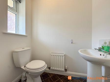 3 bedroom Semi-detached house for sale in Harrisons Way, Newark