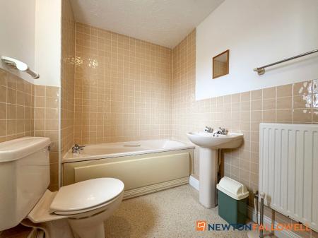 3 bedroom Detached house for sale in Henton Close, Coddington