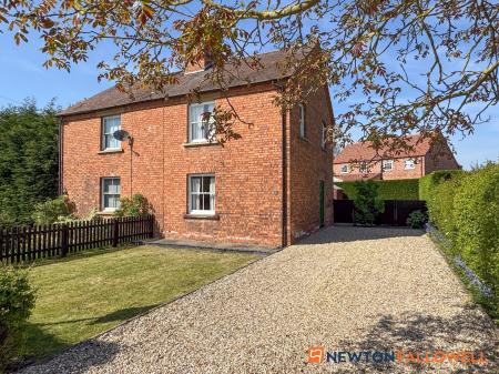 3 bedroom Semi-detached house for sale in Hall Farm Cottage, Stapleford