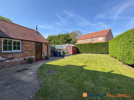 3 bedroom Semi-detached house for sale in Hall Farm Cottage, Stapleford