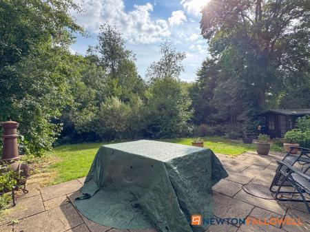 4 bedroom Detached house for sale in Home Farm Close, Kelham