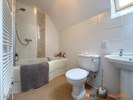 4 bedroom Detached house for sale in Home Farm Close, Kelham
