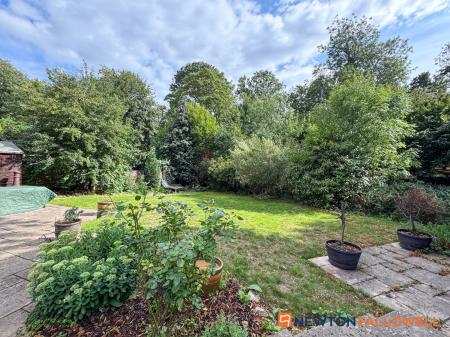 4 bedroom Detached house for sale in Home Farm Close, Kelham