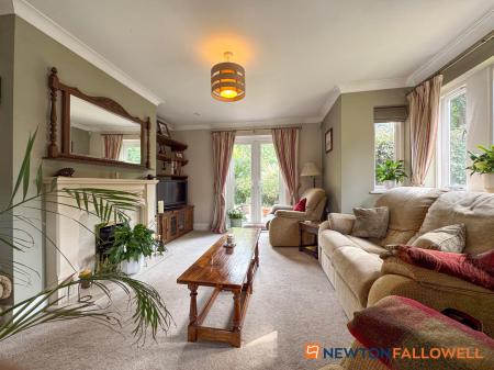 4 bedroom Detached house for sale in Home Farm Close, Kelham