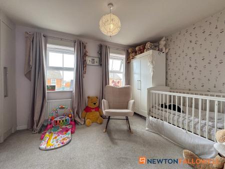 2 bedroom End of terrace house for sale in Hunters Road, Fernwood