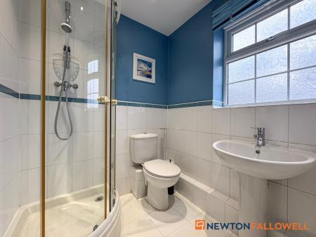 2 bedroom Flat for sale in Johnsons Road, Fernwood