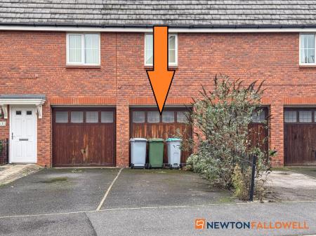 2 bedroom Flat for sale in Johnsons Road, Fernwood