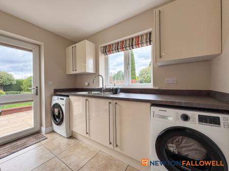 4 bedroom Detached bungalow for sale in Long Lane, Farndon