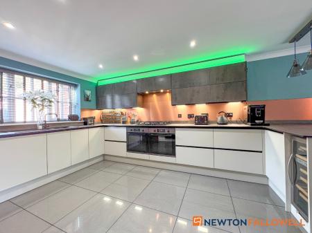 4 bedroom Detached house for sale in Main Street, Coddington