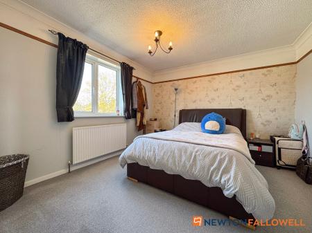 3 bedroom End of terrace house for sale in Mill Green, Newark