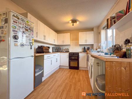 3 bedroom End of terrace house for sale in Mill Green, Newark