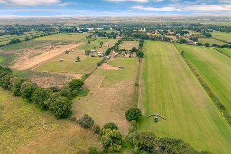 4 bedroom Detached bungalow for sale in New Lane, Girton