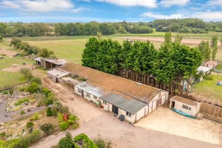 4 bedroom Detached bungalow for sale in New Lane, Girton