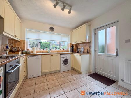 3 bedroom Detached house for sale in Sheldrake Road, Newark