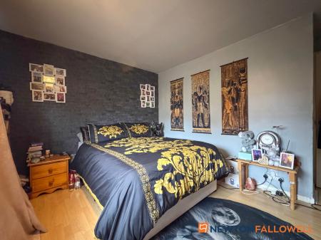 3 bedroom Terraced House for sale in The Meadows, Farndon