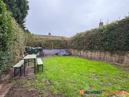 3 bedroom Terraced House for sale in The Meadows, Farndon