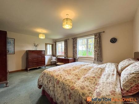 3 bedroom Detached bungalow for sale in The Paddocks, Stapleford