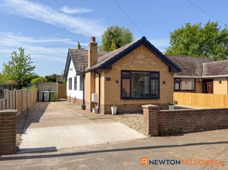 3 bedroom Semi-detached bungalow for sale in Village Way, Farndon