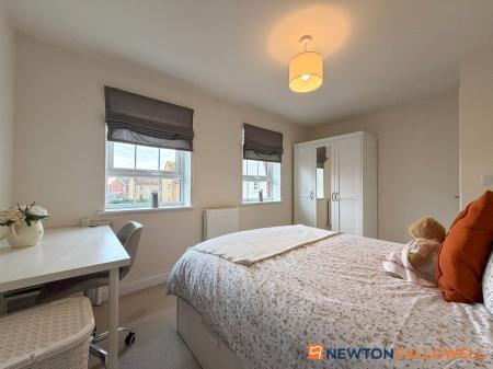 4 bedroom Detached house for sale in Whittle Way, Fernwood