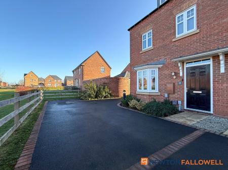 3 bedroom Semi-detached house for sale in Wickenby Avenue, Fernwood