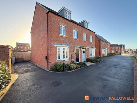 3 bedroom Semi-detached house for sale in Wickenby Avenue, Fernwood