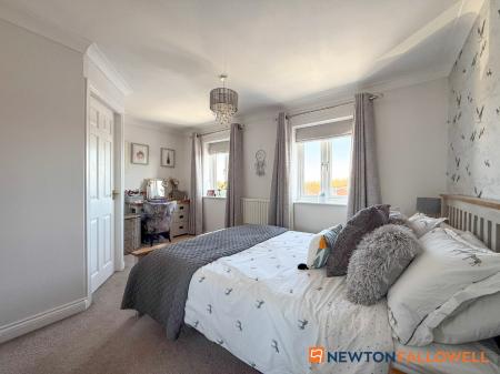3 bedroom End of terrace house for sale in Cludd Avenue, Newark