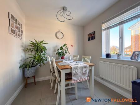 3 bedroom End of terrace house for sale in Cludd Avenue, Newark