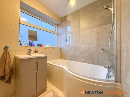 3 bedroom Semi-detached house for sale in Macaulay Drive, Balderton