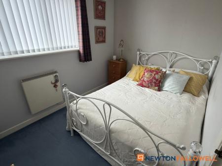 2 bedroom Semi-detached house for sale in Maple Drive, Bassingham