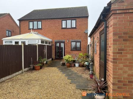 2 bedroom Semi-detached house for sale in Maple Drive, Bassingham