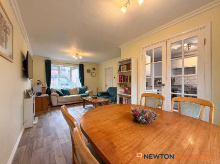 3 bedroom Detached house for sale in Robinson Close, Newark