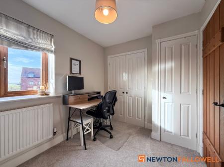 2 bedroom Semi-detached house for sale in Peacocks Launde, Claypole