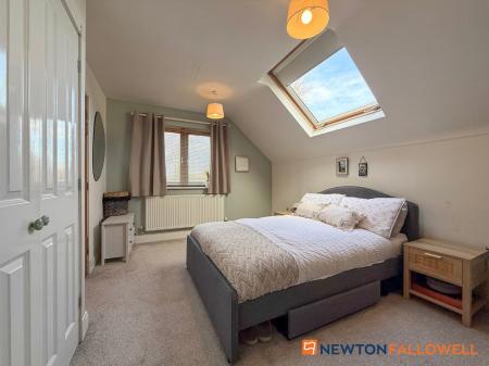 2 bedroom Semi-detached house for sale in Peacocks Launde, Claypole