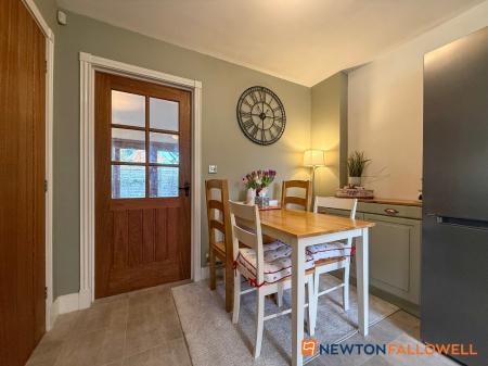 2 bedroom Semi-detached house for sale in Peacocks Launde, Claypole