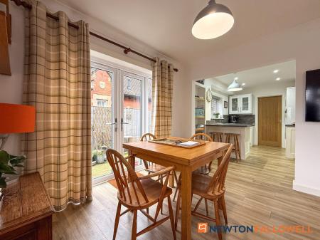2 bedroom Detached house for sale in Cottage Homes, London Road, Newark