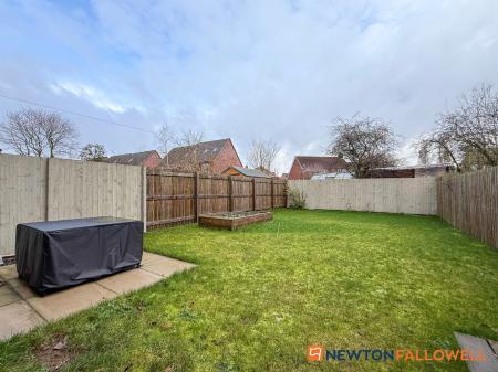 3 bedroom Semi-detached house for sale in Sir Brian Way, Bilsthorpe