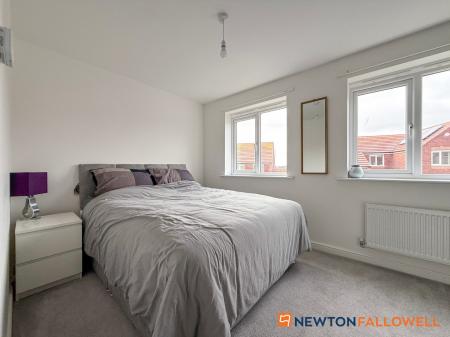 3 bedroom Semi-detached house for sale in Sir Brian Way, Bilsthorpe