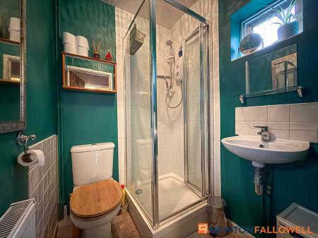 4 bedroom Detached house for sale in Markwick Close, Newark