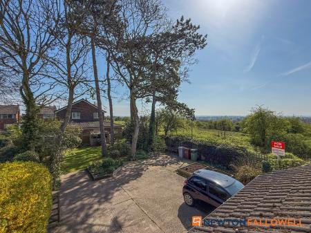 4 bedroom Detached house for sale in Markwick Close, Newark