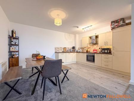 2 bedroom Flat for sale in The Roundhead Building, Warwick Brewery, Newark