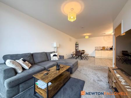 2 bedroom Flat for sale in The Roundhead Building, Warwick Brewery, Newark