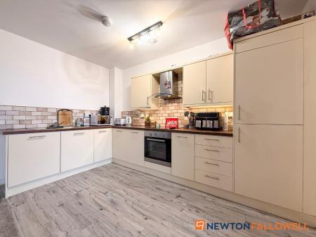2 bedroom Flat for sale in The Roundhead Building, Warwick Brewery, Newark