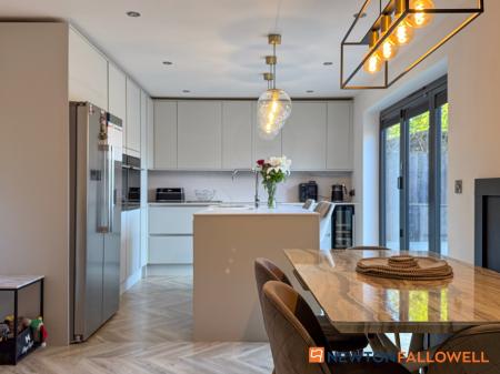 4 bedroom Detached house for sale in Chestnut Grove, Farndon