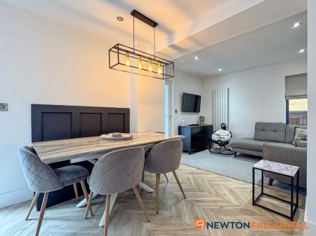 4 bedroom Detached house for sale in Chestnut Grove, Farndon