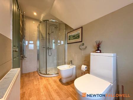 4 bedroom Detached house for sale in Main Street, South Muskham