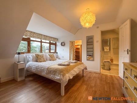 4 bedroom Detached house for sale in Main Street, South Muskham