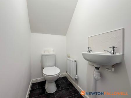 3 bedroom Semi-detached house for sale in Sir Brian Way, Bilsthorpe