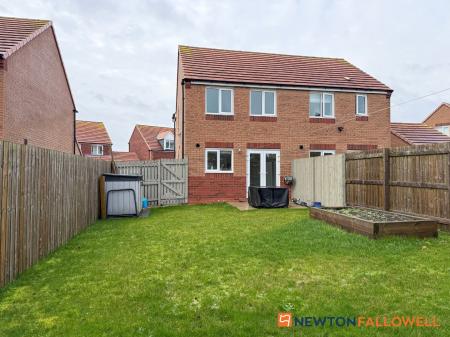 3 bedroom Semi-detached house for sale in Sir Brian Way, Bilsthorpe